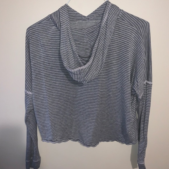 Cropped hoodie - Picture 2 of 2